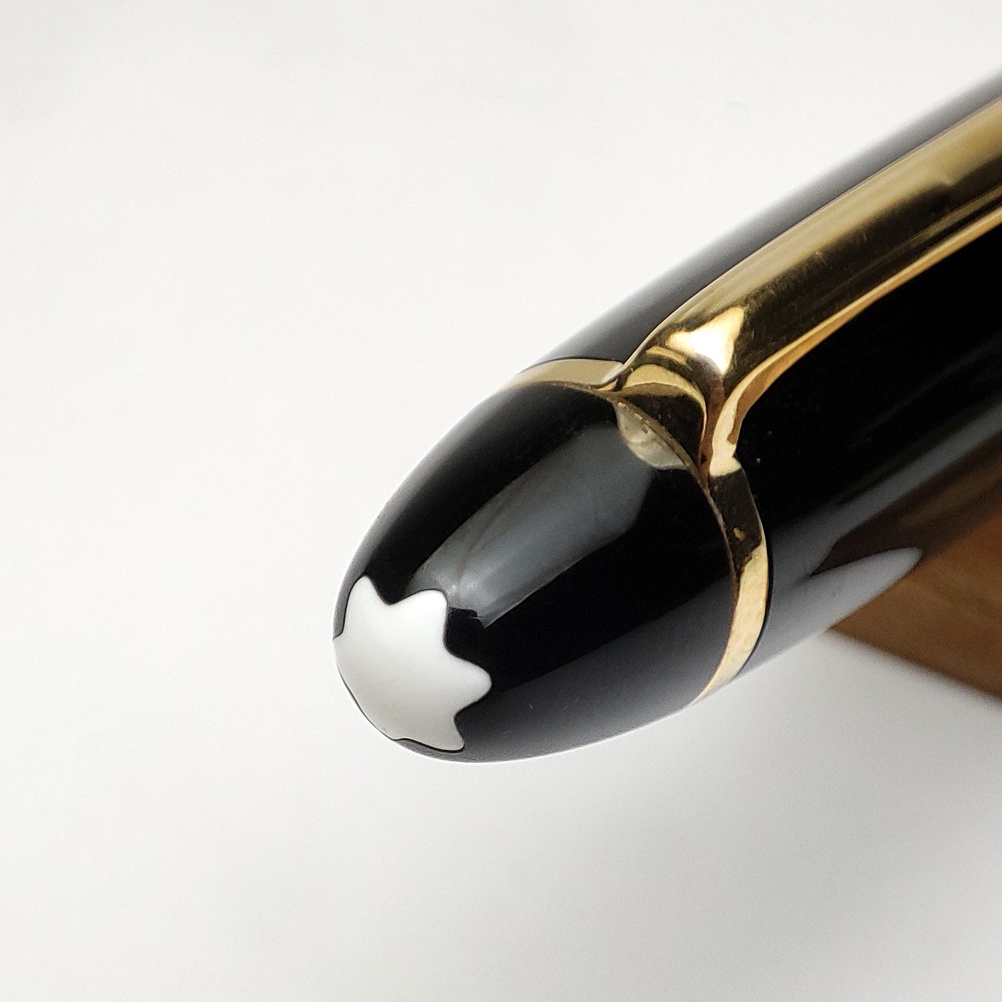 MONTBLANC 146 LEGRAND FOUNTAIN PEN (1992)