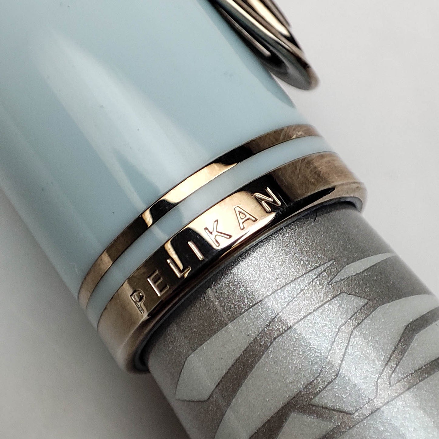 PELIKAN SPECIAL EDITION M640 ETERNAL ICE FOUNTAIN PEN (2010)