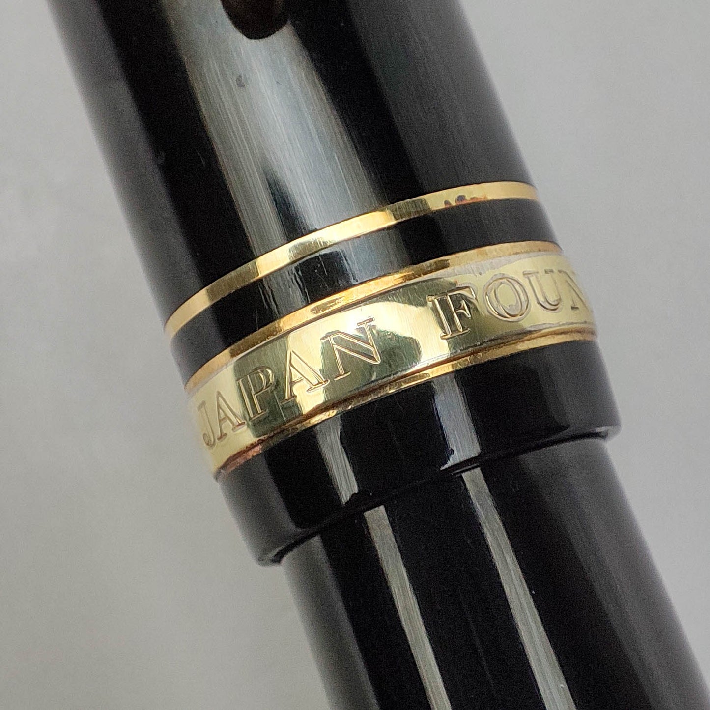 SAILOR 1911 LARGE OLDSTYLE FOUNTAIN PEN (1980s)