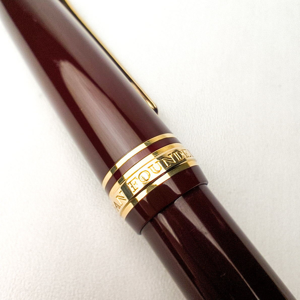 SAILOR 1911 REGULAR BURGUNDY NAGINATA FUDE DE MANEN FOUNTAIN PEN (2000s)